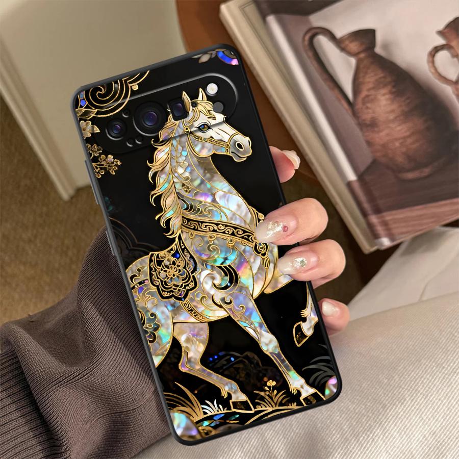 Lucky Horse Funda Phone Cover  - đánh giá và giá Google Pixel 9